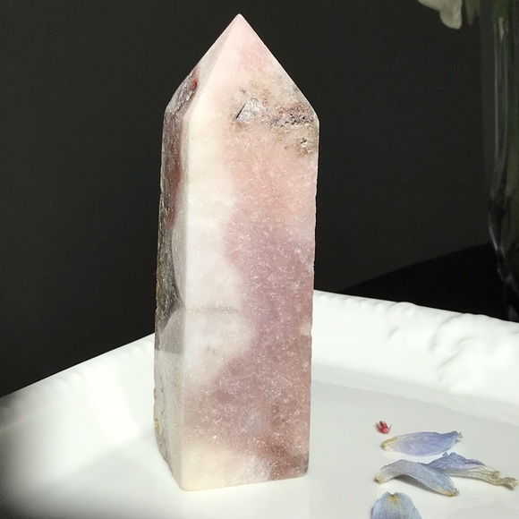 Pink Amethyst Tower - Picture 5 of 9
